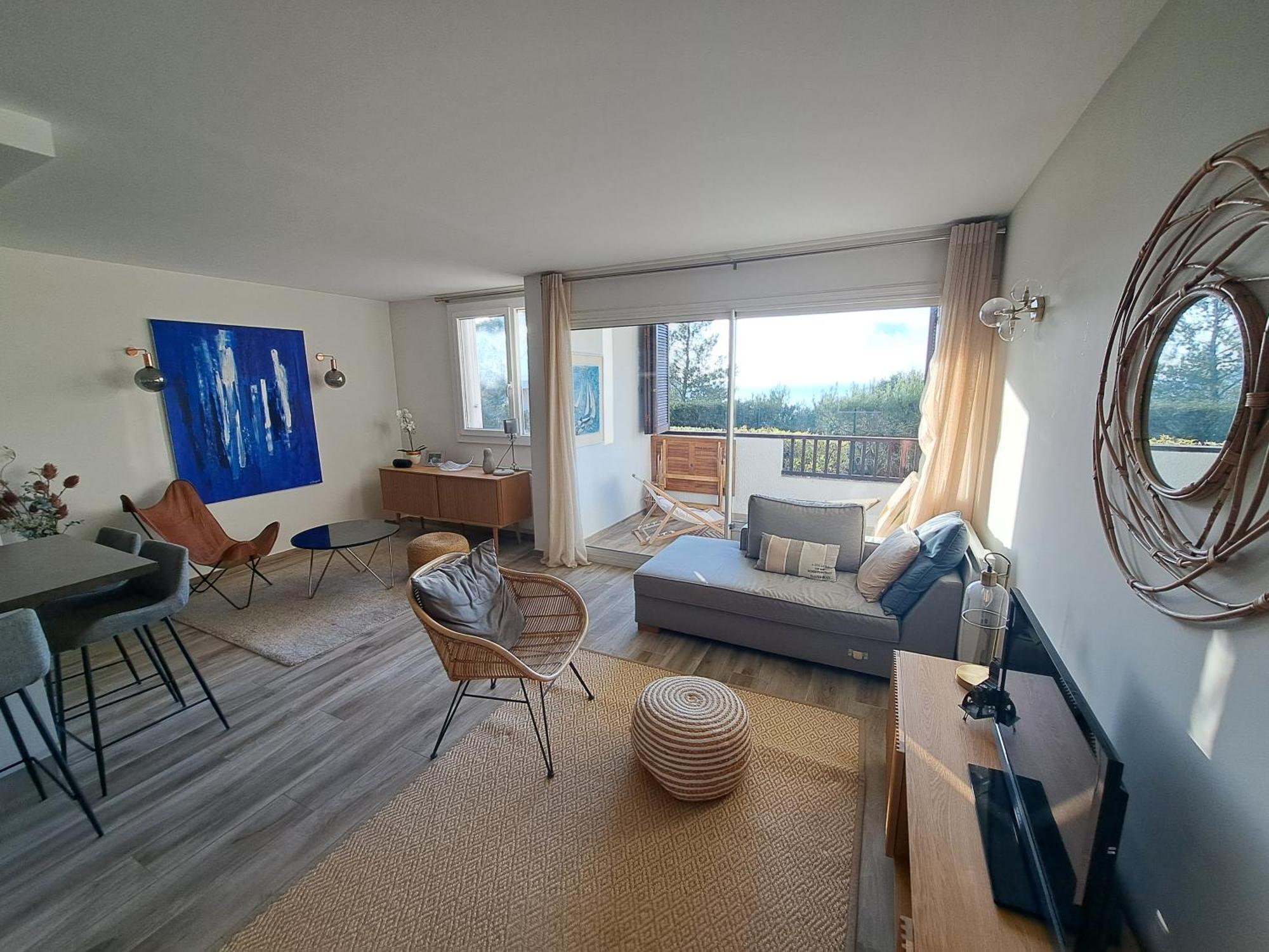 Superbe Appartement Piscine, Tennis, Vue Mer Et Decore Avec Gout กาซีส์ ภายนอก รูปภาพ