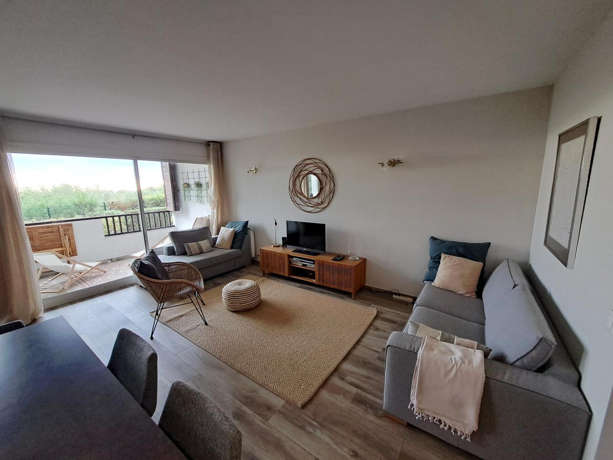 Superbe Appartement Piscine, Tennis, Vue Mer Et Decore Avec Gout กาซีส์ ภายนอก รูปภาพ